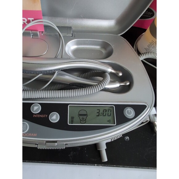 FaceMaster Suzanne Somers Facial Toning System Tones &Tightens Facial Muscles - Picture 6 of 9